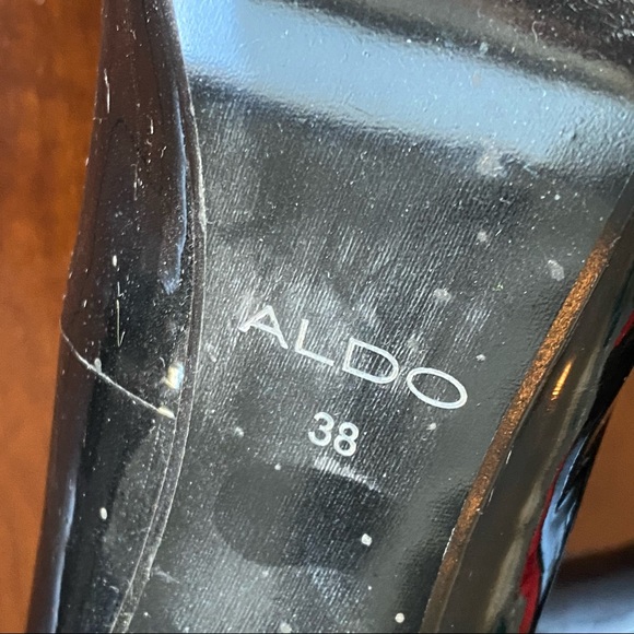 Leather Ballerina Toe Heels - Picture 6 of 8